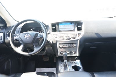 2018 Nissan Pathfinder SL